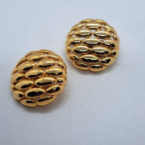 Vintage Earrings Clip Back Gold Tone Round 1.25" Costume Fashion Jewelry - Picture 3 of 3